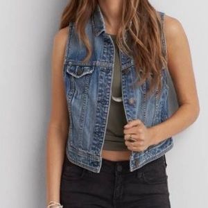American Eagle Jean Vest
